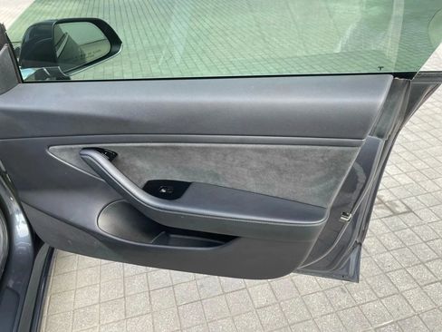 Used 2020 Tesla Model 3 Standard Range Plus RWD image 38