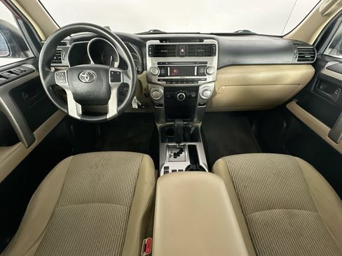 Used 2010 Toyota 4Runner Limited AWD/4WD image 10