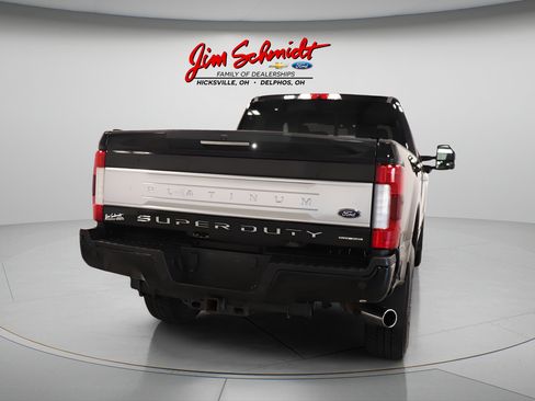 Used 2017 Ford F250 Platinum w/ Platinum Ultimate Package AWD/4WD image 5