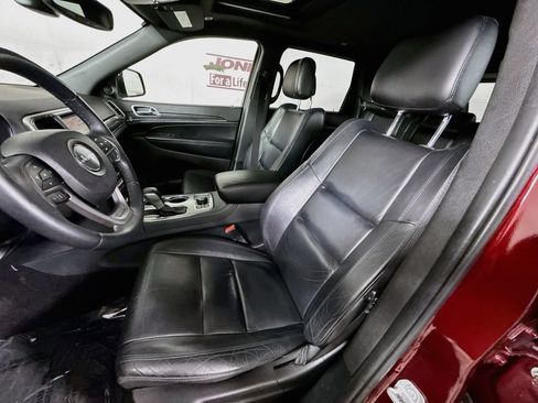 Used 2018 Jeep Grand Cherokee Limited AWD/4WD image 26