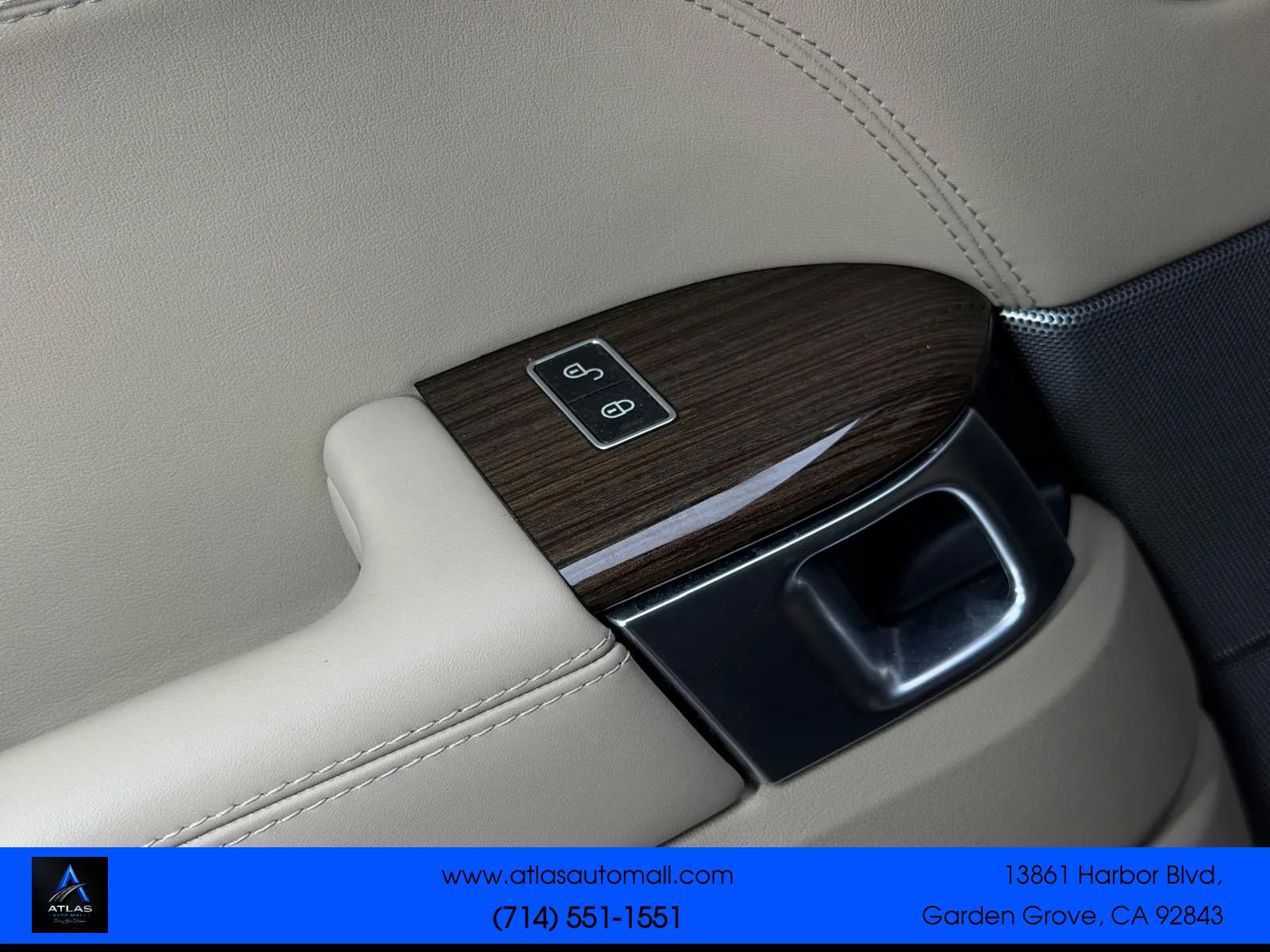 Used 2014 Land Rover Range Rover Sport HSE AWD/4WD image 18