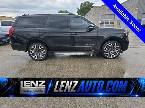 Used 2026 Ford Expedition Platinum w/ Platinum Ultimate Package AWD/4WD image 1