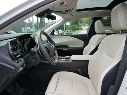 Certified 2025 Lexus RX 350 w/ Convenience Package AWD/4WD image 9