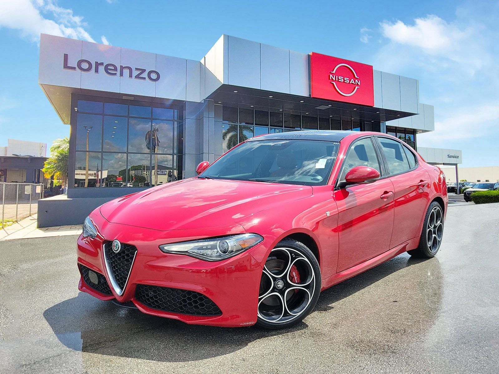 Used 2022 Alfa Romeo Giulia Ti w/ Active Assist Plus Package RWD image 2