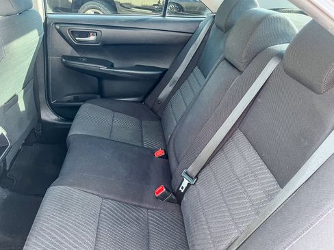 Used 2016 Toyota Camry LE image 17