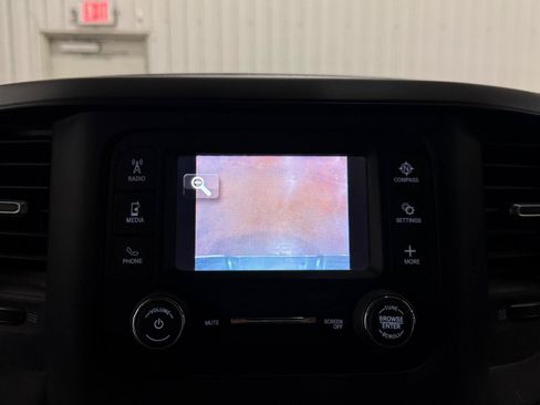 Used 2022 RAM 2500 Tradesman w/ Chrome Appearance Group AWD/4WD image 17