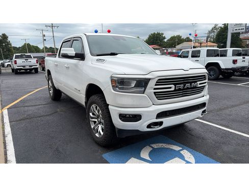 Used 2024 RAM 1500 Laramie AWD/4WD image 2