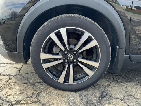 Used 2020 Nissan Kicks SV image 22