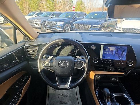 Used 2022 Lexus NX 250 FWD w/ Premium Package image 17