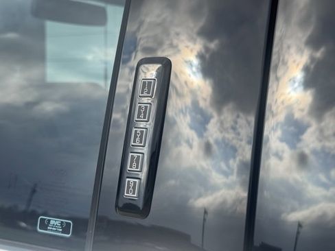 Used 2024 Ford F250 King Ranch w/ FX4 Off-Road Package image 14