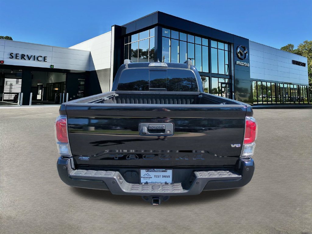 Used 2020 Toyota Tacoma TRD Sport w/ Technology Package RWD image 5
