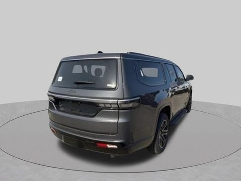 New 2026 Jeep Grand Wagoneer L 4WD w/ Premium Group I image 10