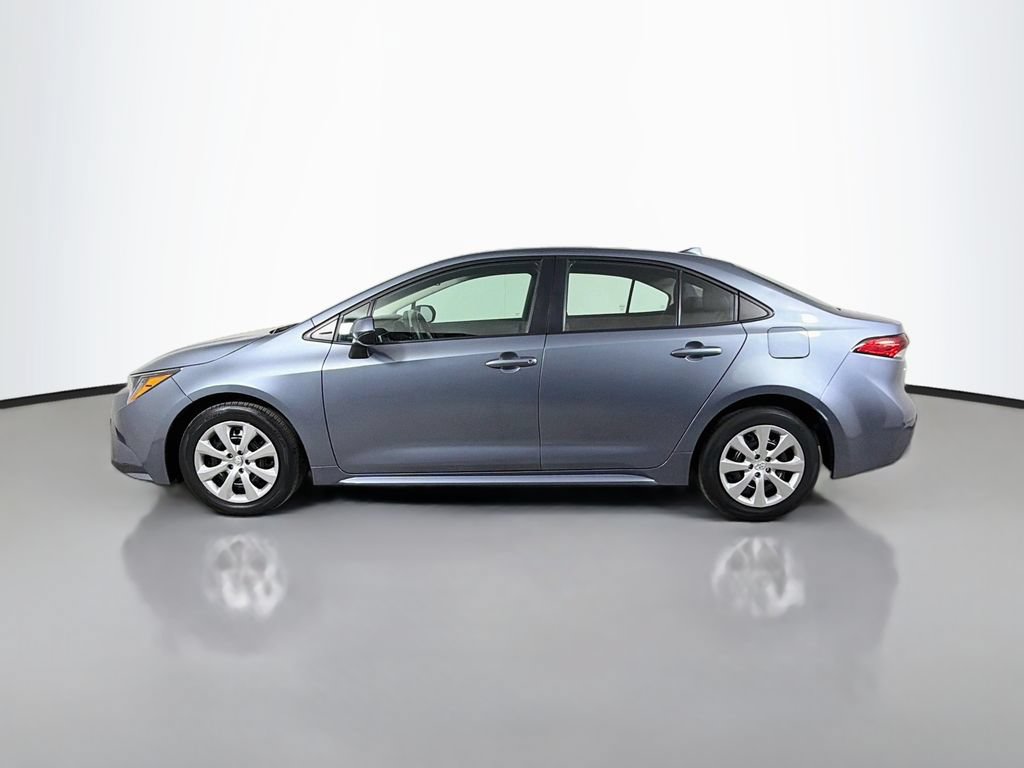Used 2025 Toyota Corolla LE FWD image 9