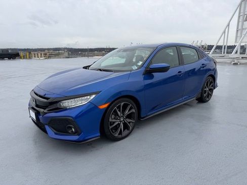 Used 2018 Honda Civic Sport Touring image 7