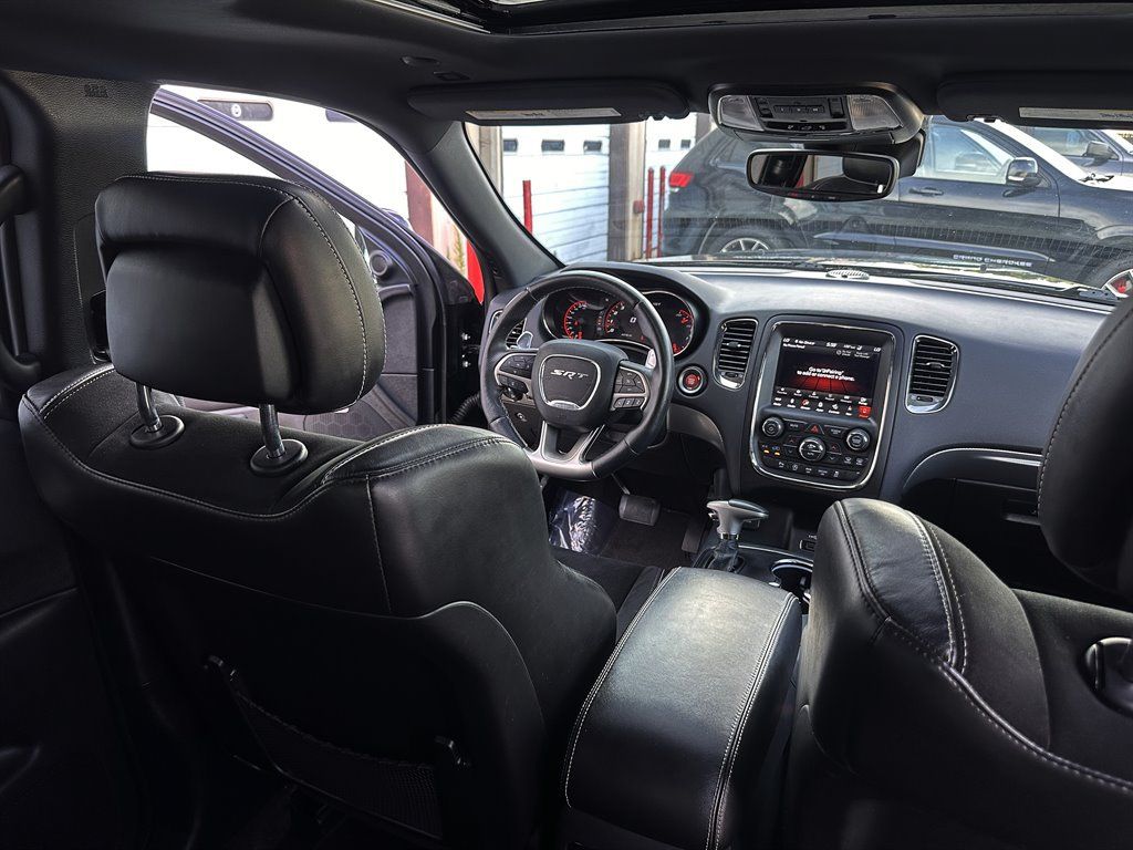 Used 2018 Dodge Durango SRT w/ Technology Group AWD/4WD image 31