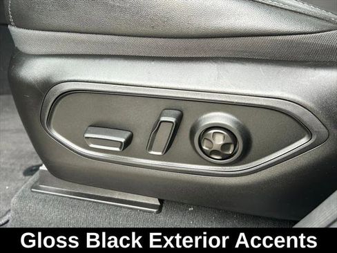 Certified 2024 Jeep Grand Cherokee Limited w/ Black Appearance Package image 19