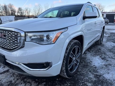 Used 2018 GMC Acadia Denali image 9