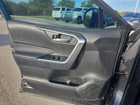 Certified 2025 Toyota RAV4 XLE image 27