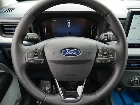 New 2025 Ford Maverick XLT w/ XLT Luxury Package image 17