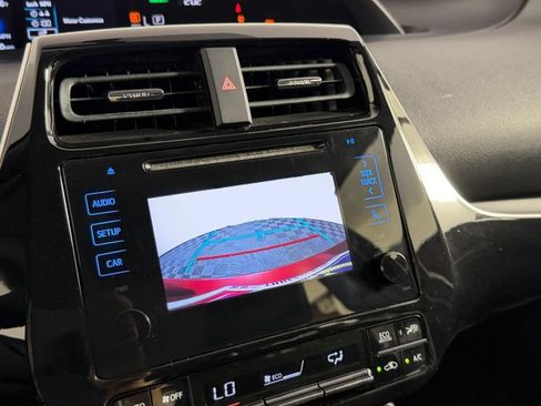 Used 2016 Toyota Prius Two FWD image 38