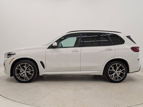 Used 2021 BMW X5 xDrive40i w/ M Sport Package image 2