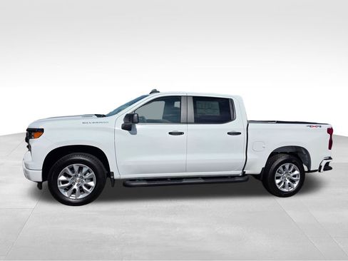 New 2026 Chevrolet Silverado 1500 Custom image 3