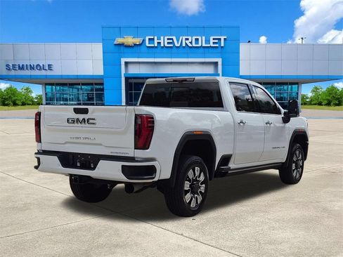Used 2024 GMC Sierra 3500 Denali w/ Denali Reserve Package AWD/4WD image 4
