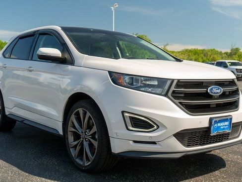 Used 2018 Ford Edge Sport w/ Equipment Group 401A AWD/4WD image 4