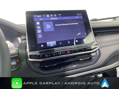 New 2026 Jeep Compass Latitude image 2