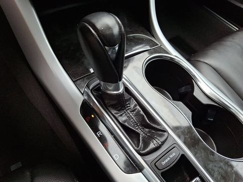 Used 2019 Acura TLX FWD image 15