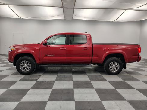 Used 2016 Toyota Tacoma SR5 image 5