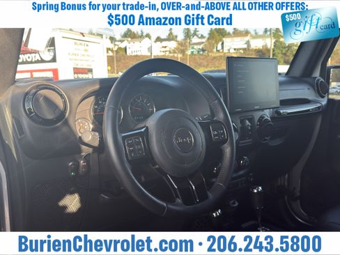 Used 2015 Jeep Wrangler Unlimited Sahara image 12