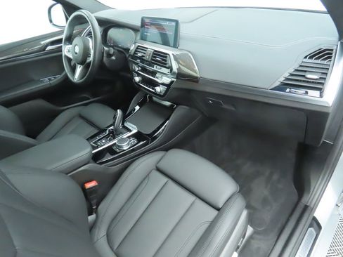 Used 2021 BMW X4 xDrive30i w/ M Sport Package image 18