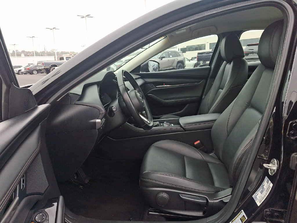 Used 2025 MAZDA MAZDA3 s FWD image 13