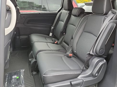 New 2026 Honda Odyssey Elite image 7