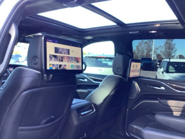 Used 2024 Cadillac Escalade Sport Platinum w/ LPO, ONYX Package AWD/4WD image 25