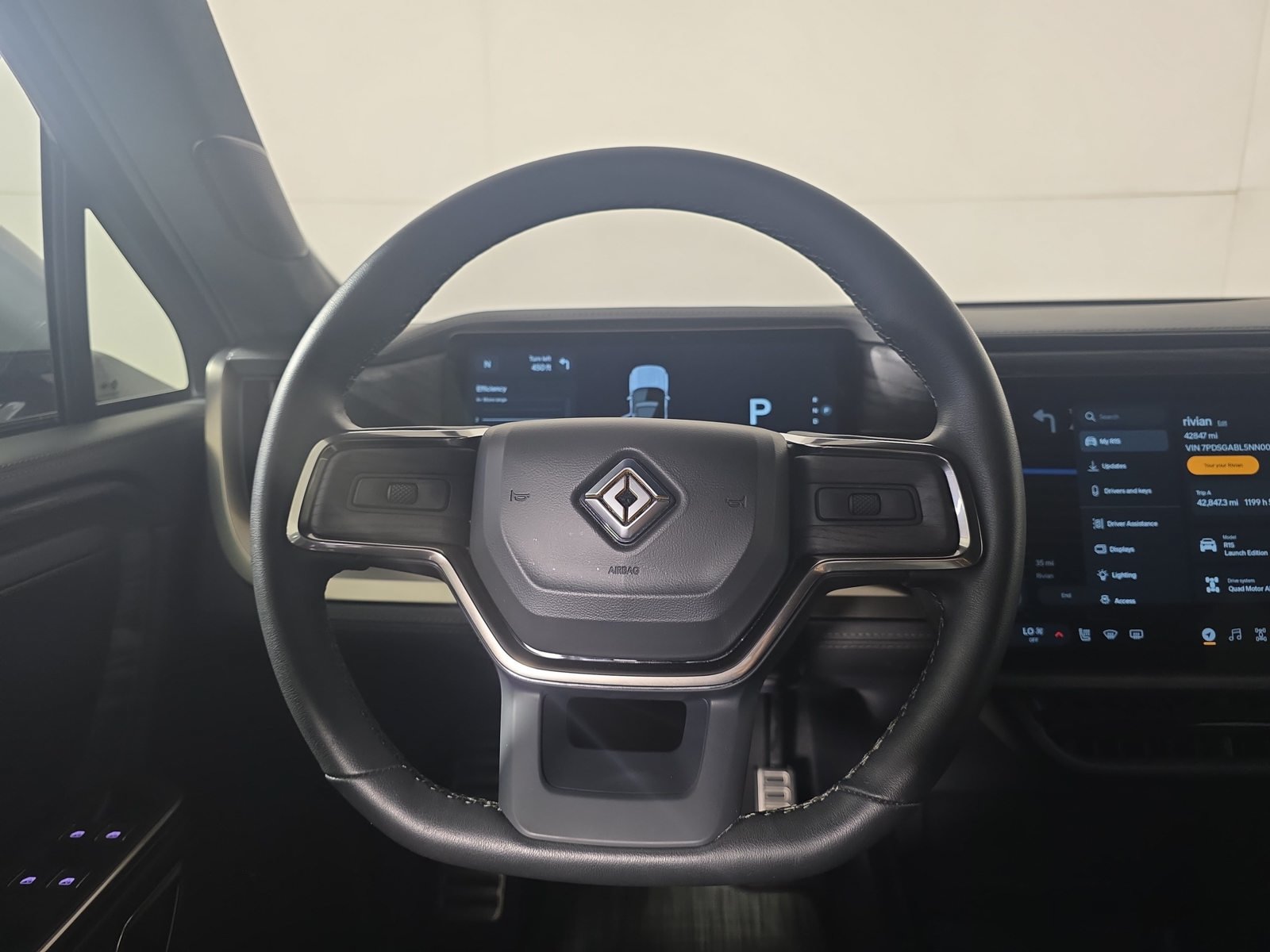 Used 2022 Rivian R1S Launch Edition Quad AWD/4WD image 26