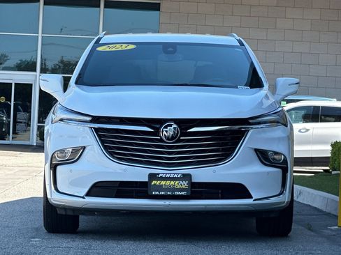Certified 2023 Buick Enclave Essence FWD image 9