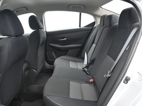 Used 2022 Nissan Sentra SV FWD image 10