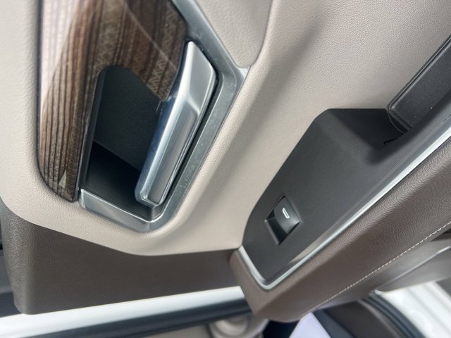 Used 2022 Chevrolet Silverado 1500 RST AWD/4WD image 13