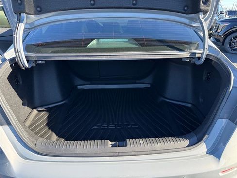 Used 2023 Honda Accord Touring image 10