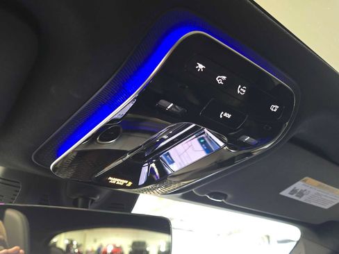 Used 2024 Mercedes-Benz GLC 300 4MATIC image 34
