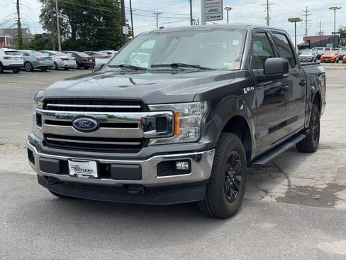 Used 2018 Ford F150 XLT w/ Equipment Group 301A Mid AWD/4WD image 10
