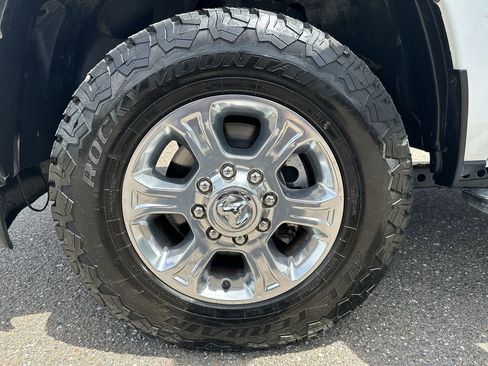 Used 2024 RAM 2500 Big Horn w/ Off Road Package AWD/4WD image 30