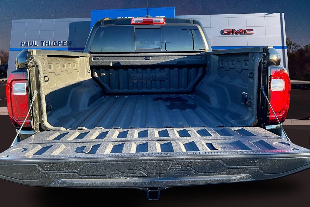 Used 2025 GMC Canyon Elevation w/ Convenience Package RWD image 8
