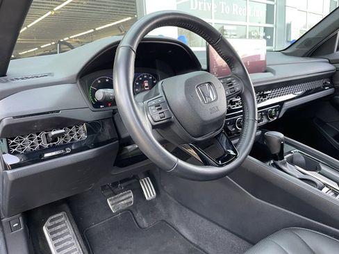 Used 2024 Honda Accord Sport image 10