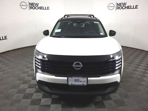 New 2026 Nissan Kicks SV w/ Cold Weather Package image 2