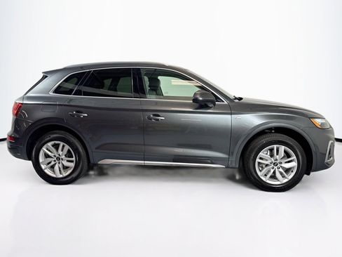Used 2022 Audi Q5 2.0T Premium w/ Convenience Package image 4