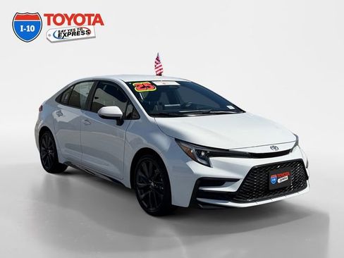 Certified 2025 Toyota Corolla SE w/ Convenience Package image 7