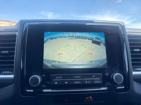 Used 2022 Nissan Frontier SV AWD/4WD image 35